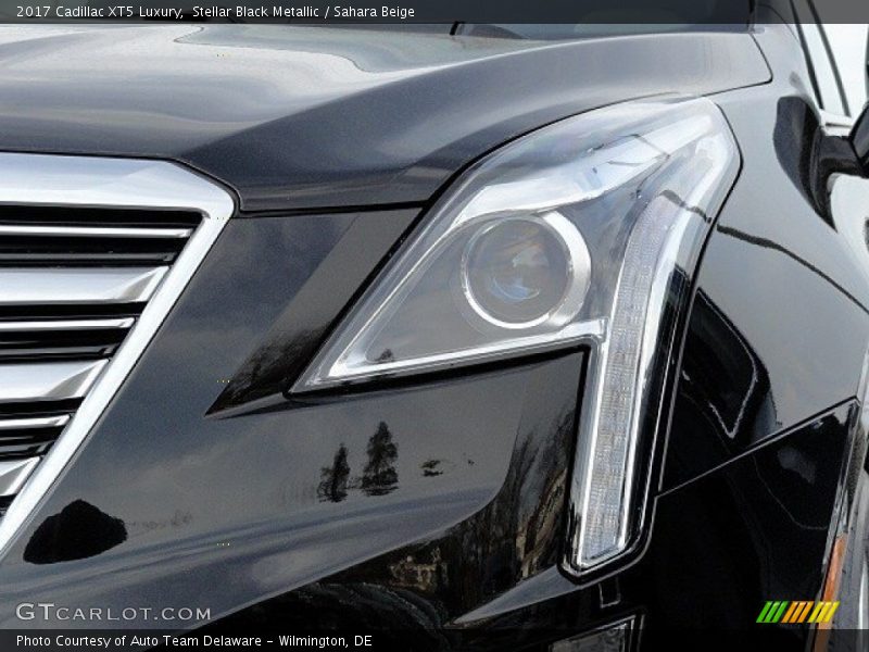 Stellar Black Metallic / Sahara Beige 2017 Cadillac XT5 Luxury