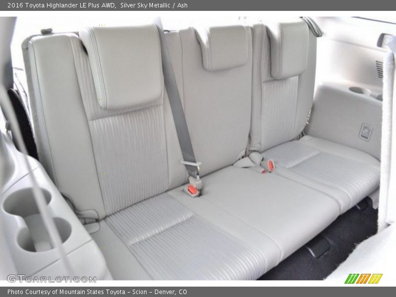 Silver Sky Metallic / Ash 2016 Toyota Highlander LE Plus AWD