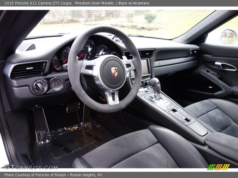 Dashboard of 2015 911 Carrera GTS Coupe
