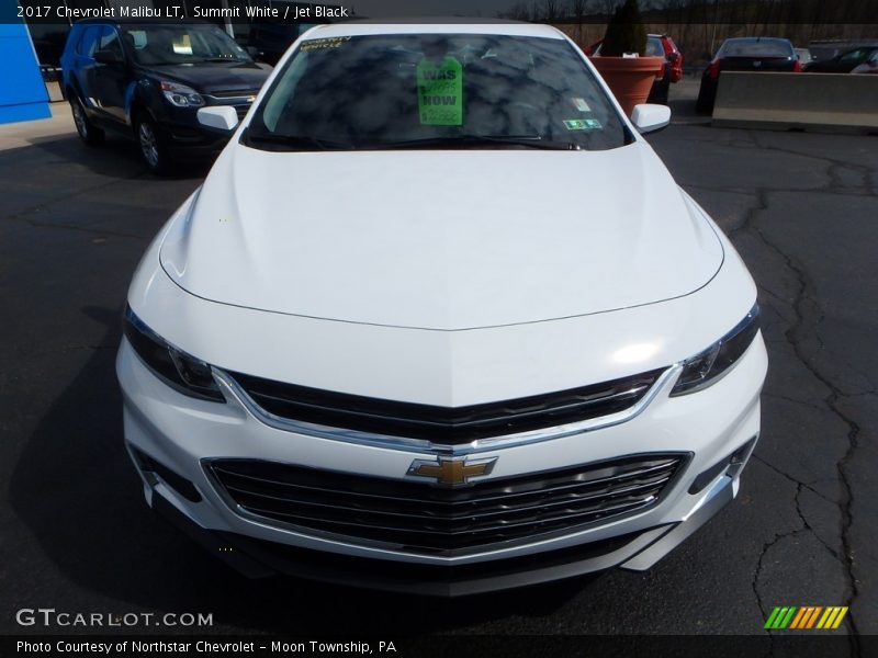 Summit White / Jet Black 2017 Chevrolet Malibu LT