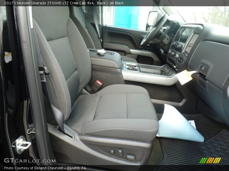 Black / Jet Black 2017 Chevrolet Silverado 2500HD LTZ Crew Cab 4x4