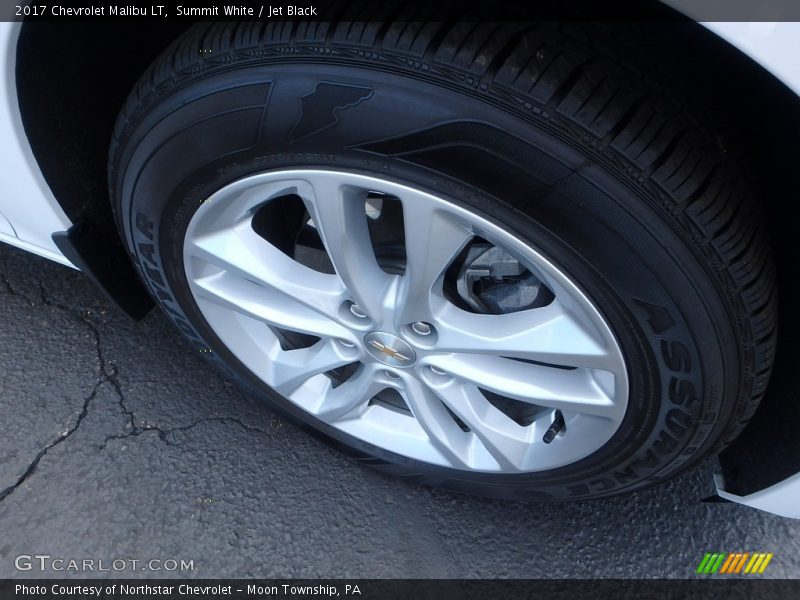 Summit White / Jet Black 2017 Chevrolet Malibu LT