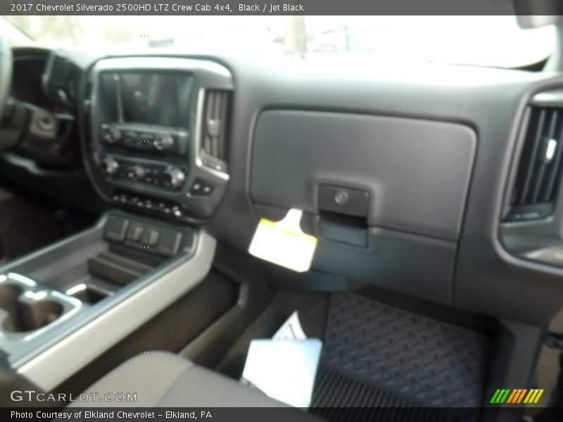 Black / Jet Black 2017 Chevrolet Silverado 2500HD LTZ Crew Cab 4x4
