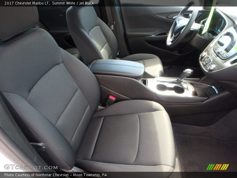 Summit White / Jet Black 2017 Chevrolet Malibu LT
