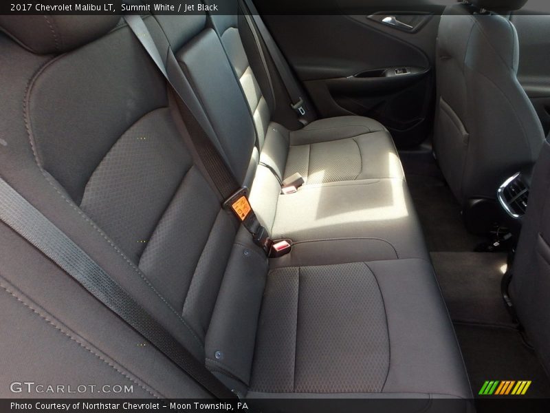Summit White / Jet Black 2017 Chevrolet Malibu LT
