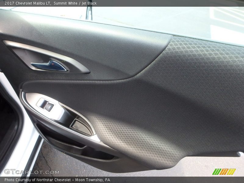 Summit White / Jet Black 2017 Chevrolet Malibu LT