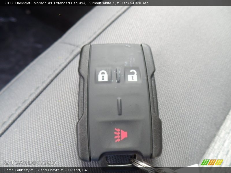 Summit White / Jet Black/­Dark Ash 2017 Chevrolet Colorado WT Extended Cab 4x4