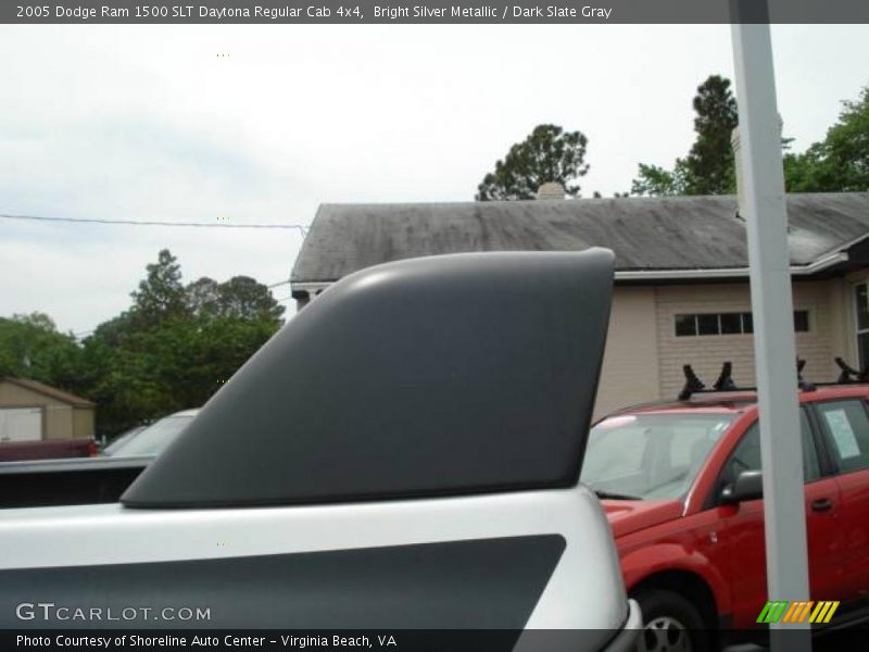 Bright Silver Metallic / Dark Slate Gray 2005 Dodge Ram 1500 SLT Daytona Regular Cab 4x4