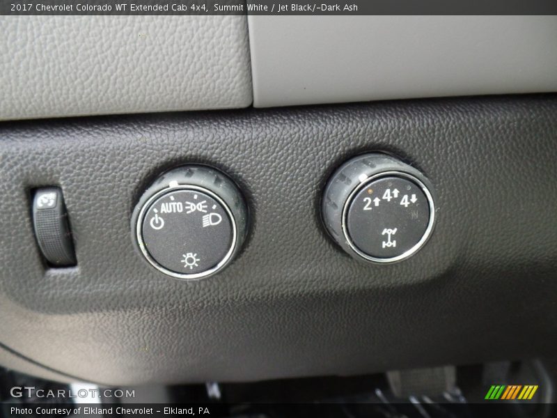 Summit White / Jet Black/­Dark Ash 2017 Chevrolet Colorado WT Extended Cab 4x4