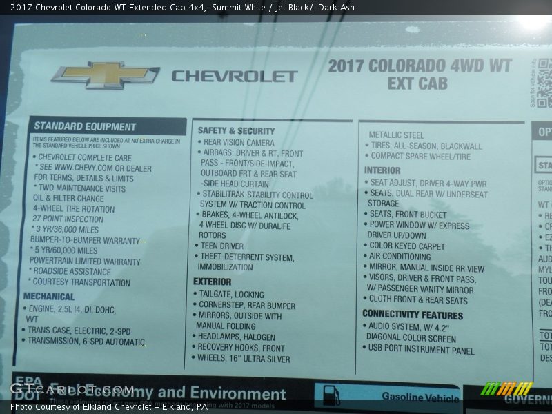 Summit White / Jet Black/­Dark Ash 2017 Chevrolet Colorado WT Extended Cab 4x4