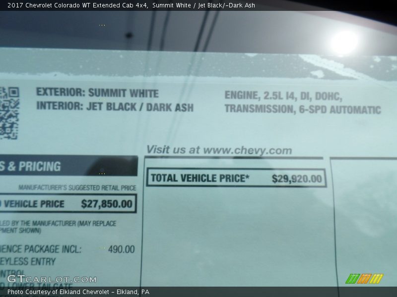 Summit White / Jet Black/­Dark Ash 2017 Chevrolet Colorado WT Extended Cab 4x4