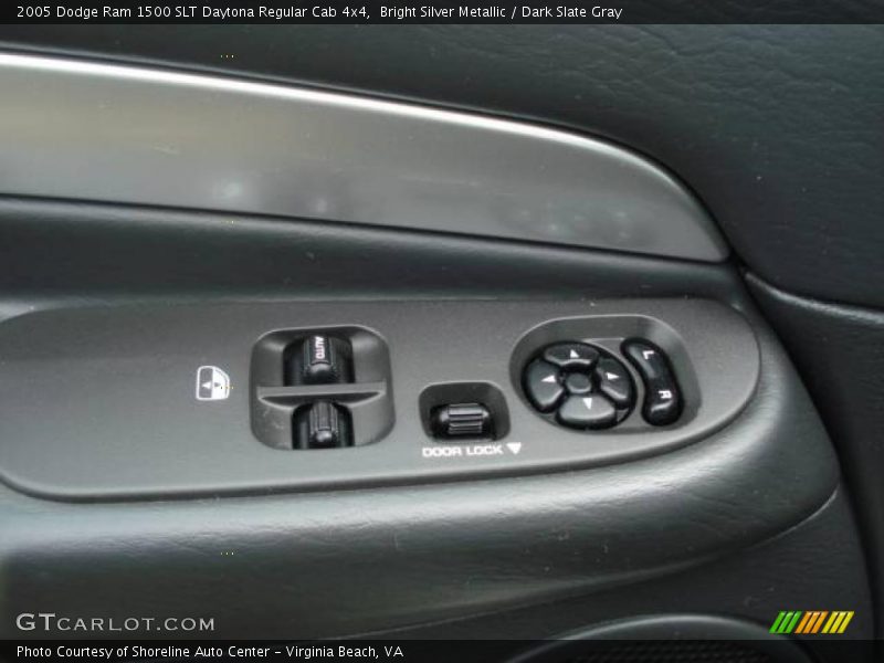 Bright Silver Metallic / Dark Slate Gray 2005 Dodge Ram 1500 SLT Daytona Regular Cab 4x4