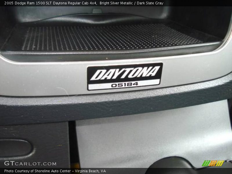 Bright Silver Metallic / Dark Slate Gray 2005 Dodge Ram 1500 SLT Daytona Regular Cab 4x4