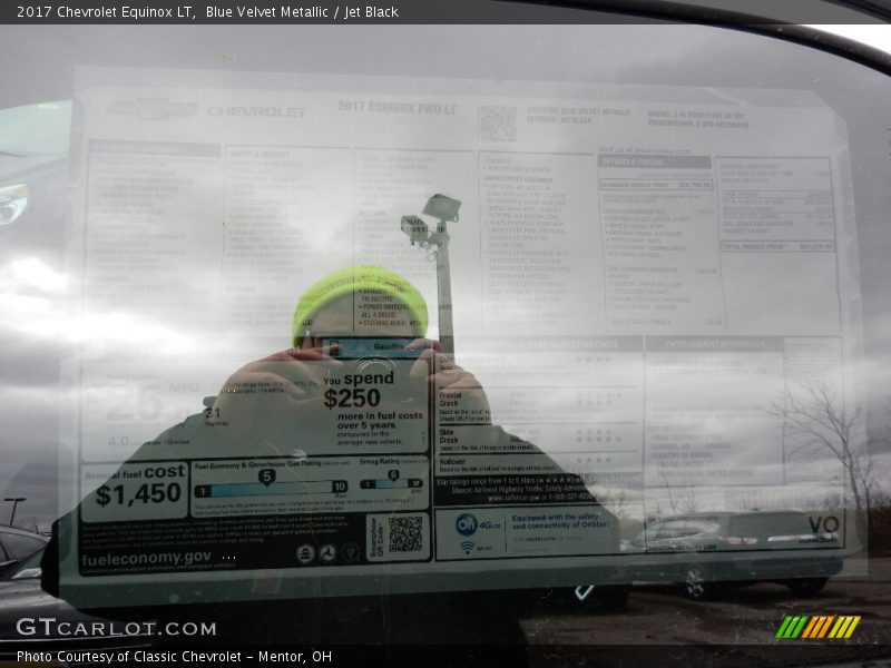 Blue Velvet Metallic / Jet Black 2017 Chevrolet Equinox LT