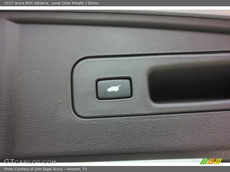 Lunar Silver Metallic / Ebony 2017 Acura MDX Advance