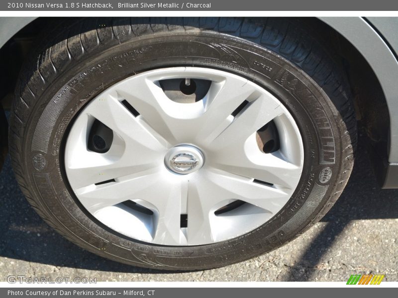 Brilliant Silver Metallic / Charcoal 2010 Nissan Versa 1.8 S Hatchback