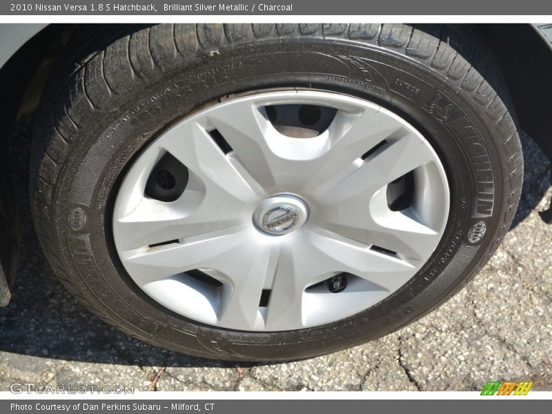Brilliant Silver Metallic / Charcoal 2010 Nissan Versa 1.8 S Hatchback