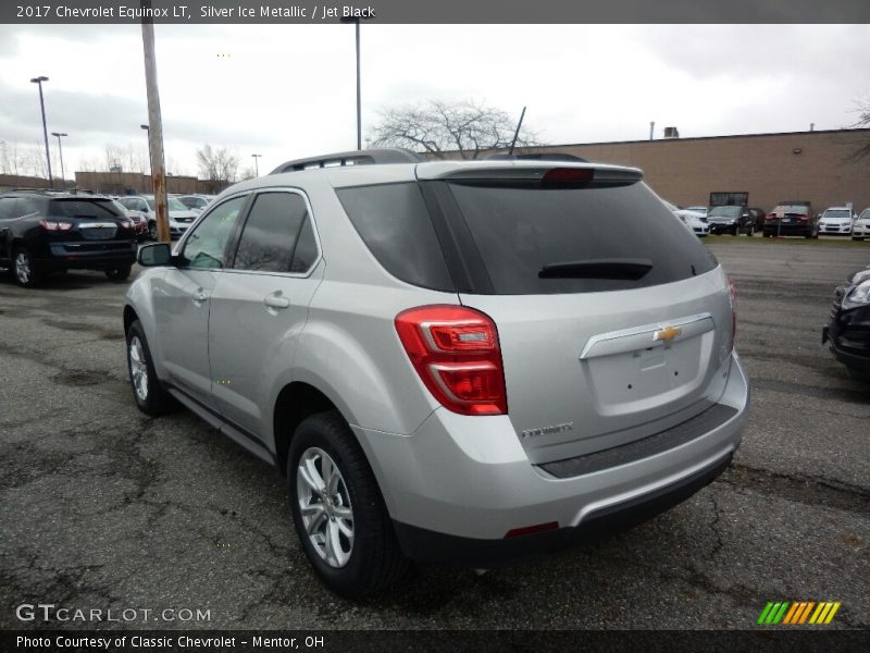 Silver Ice Metallic / Jet Black 2017 Chevrolet Equinox LT