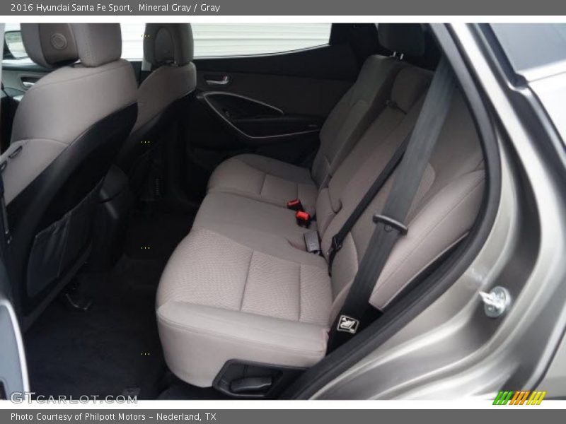 Mineral Gray / Gray 2016 Hyundai Santa Fe Sport