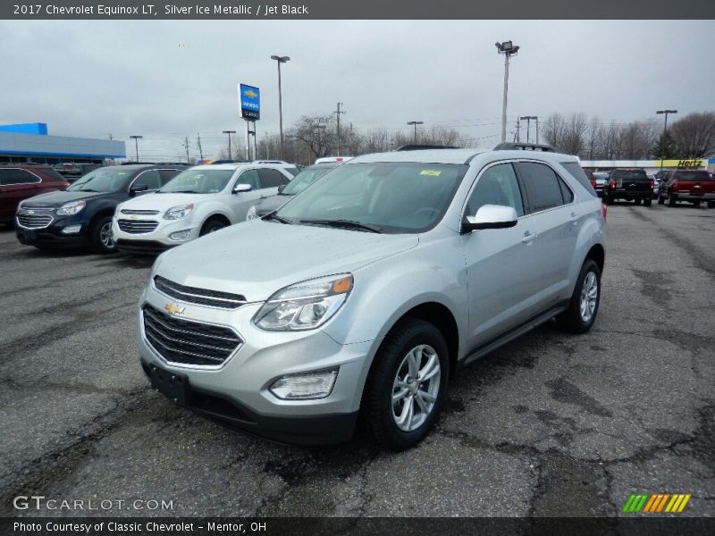 Silver Ice Metallic / Jet Black 2017 Chevrolet Equinox LT