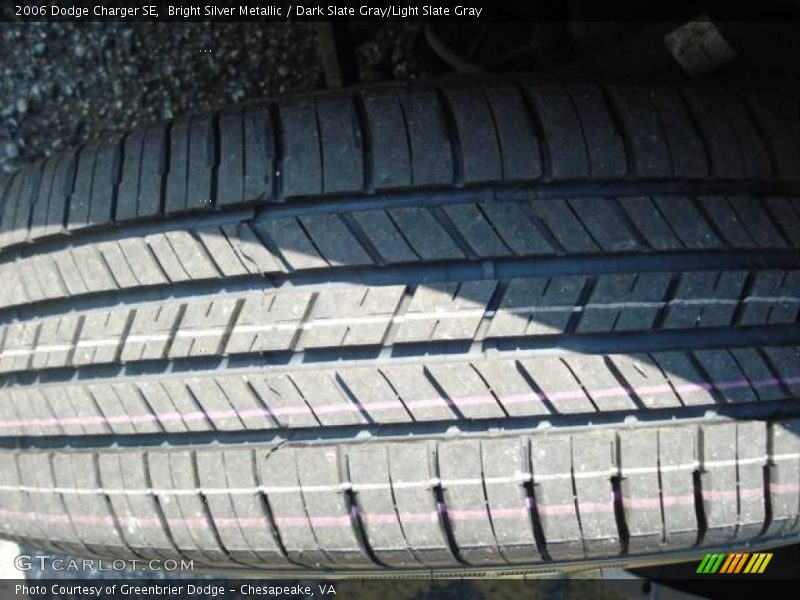 Bright Silver Metallic / Dark Slate Gray/Light Slate Gray 2006 Dodge Charger SE