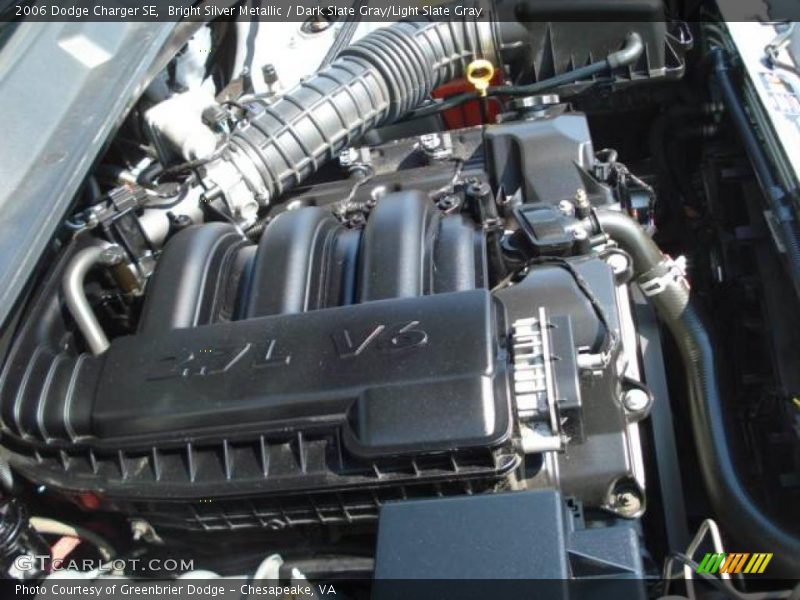 Bright Silver Metallic / Dark Slate Gray/Light Slate Gray 2006 Dodge Charger SE
