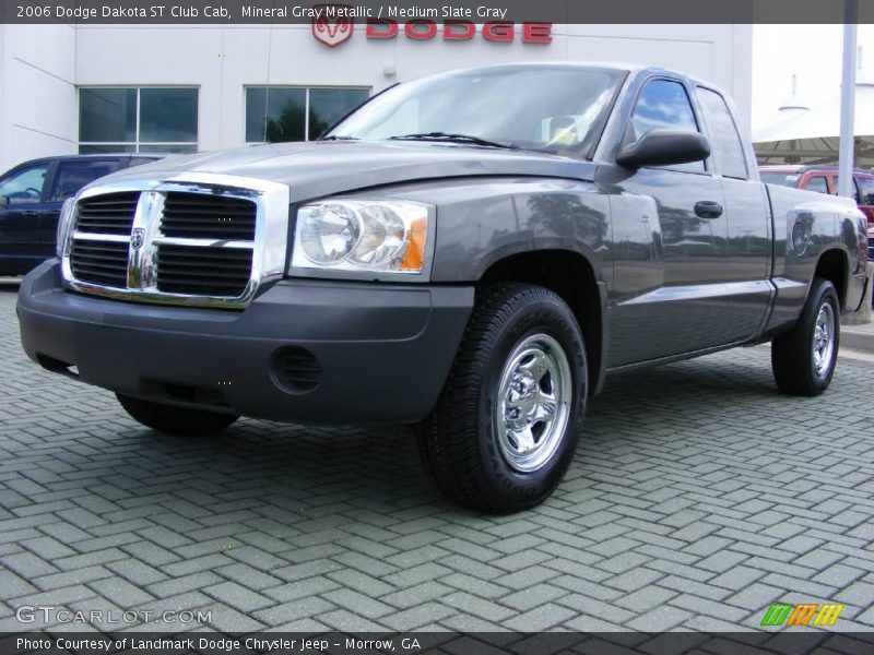 Mineral Gray Metallic / Medium Slate Gray 2006 Dodge Dakota ST Club Cab