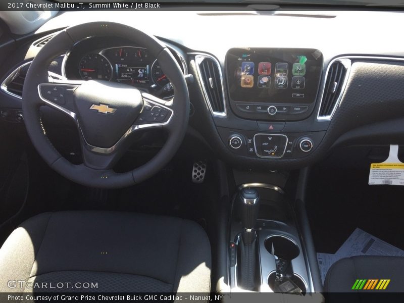 Summit White / Jet Black 2017 Chevrolet Malibu LT