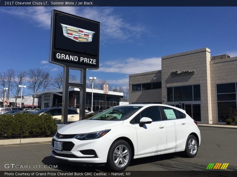 Summit White / Jet Black 2017 Chevrolet Cruze LT