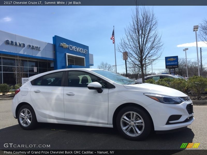 Summit White / Jet Black 2017 Chevrolet Cruze LT