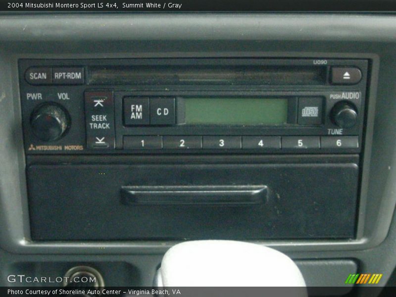 Summit White / Gray 2004 Mitsubishi Montero Sport LS 4x4