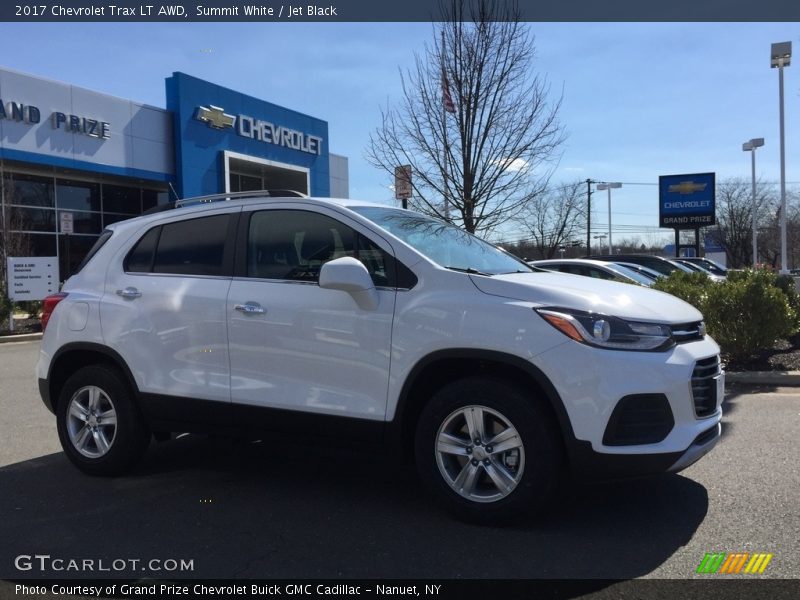 Summit White / Jet Black 2017 Chevrolet Trax LT AWD