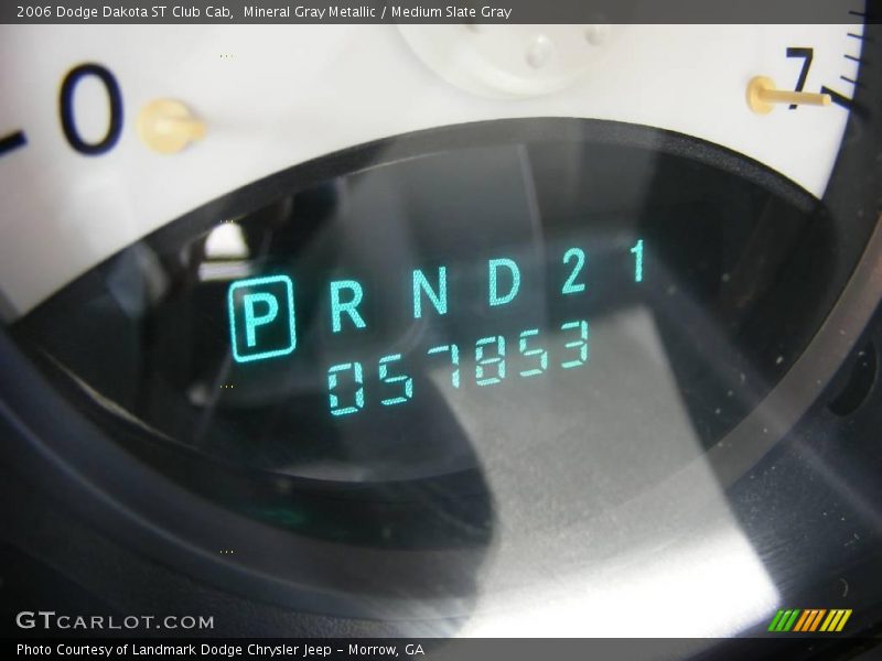 Mineral Gray Metallic / Medium Slate Gray 2006 Dodge Dakota ST Club Cab