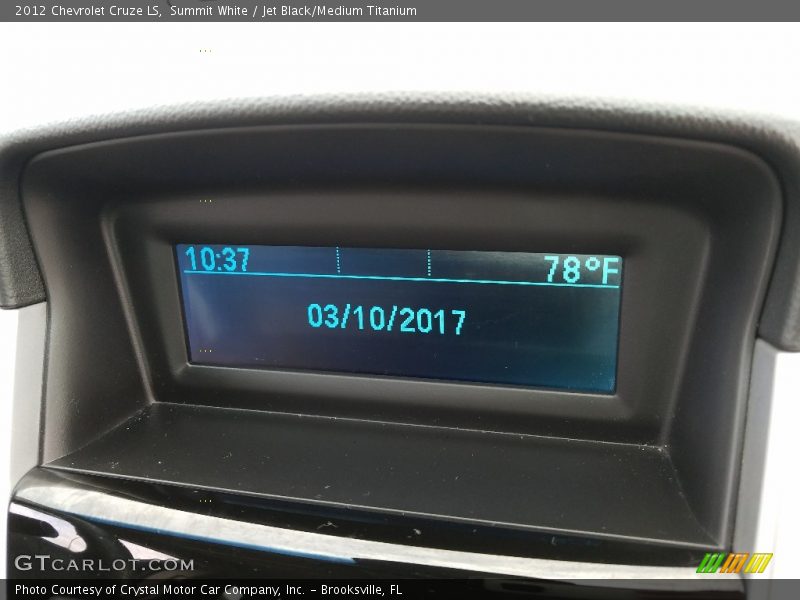 Summit White / Jet Black/Medium Titanium 2012 Chevrolet Cruze LS
