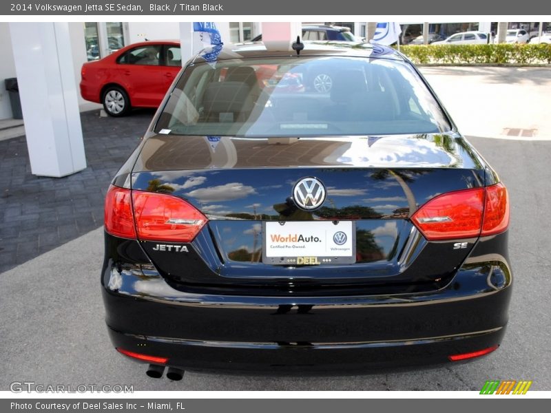 Black / Titan Black 2014 Volkswagen Jetta SE Sedan
