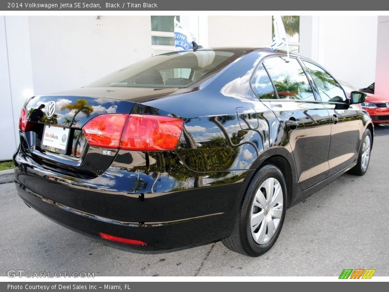 Black / Titan Black 2014 Volkswagen Jetta SE Sedan