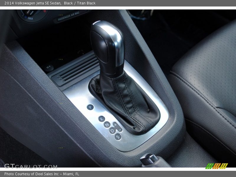 Black / Titan Black 2014 Volkswagen Jetta SE Sedan