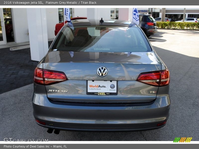 Platinum Grey Metallic / Titan Black 2016 Volkswagen Jetta SEL