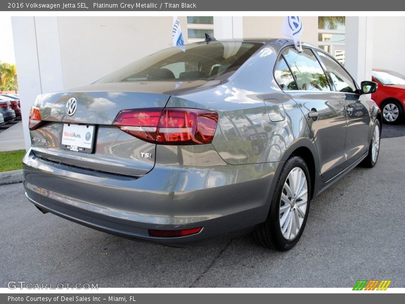 Platinum Grey Metallic / Titan Black 2016 Volkswagen Jetta SEL