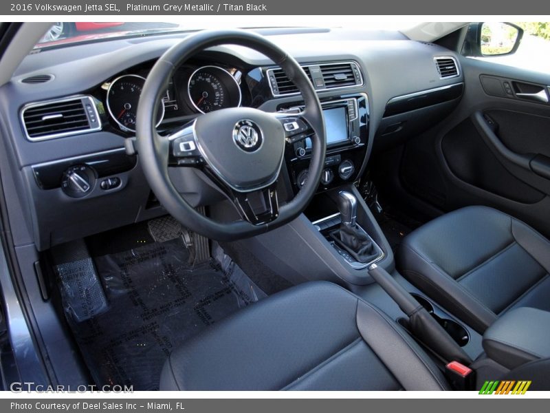 Platinum Grey Metallic / Titan Black 2016 Volkswagen Jetta SEL