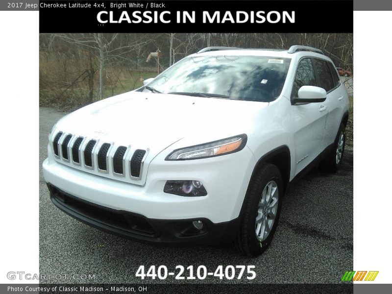 Bright White / Black 2017 Jeep Cherokee Latitude 4x4