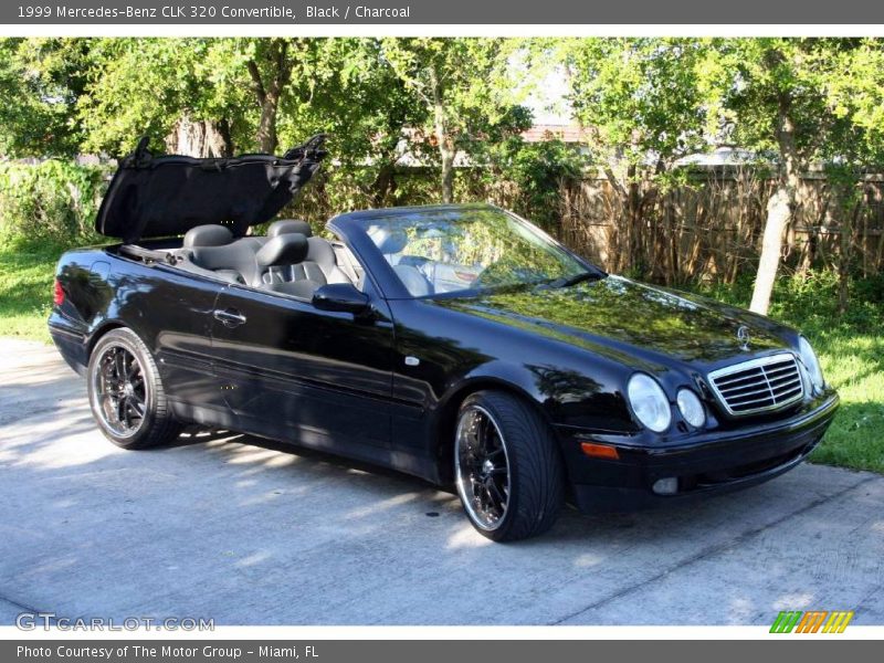 Black / Charcoal 1999 Mercedes-Benz CLK 320 Convertible