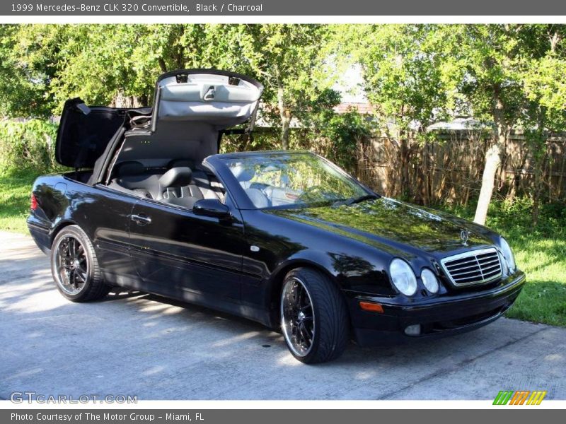 Black / Charcoal 1999 Mercedes-Benz CLK 320 Convertible