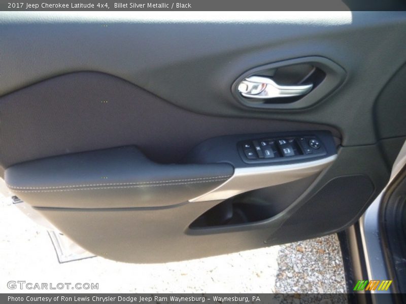 Billet Silver Metallic / Black 2017 Jeep Cherokee Latitude 4x4