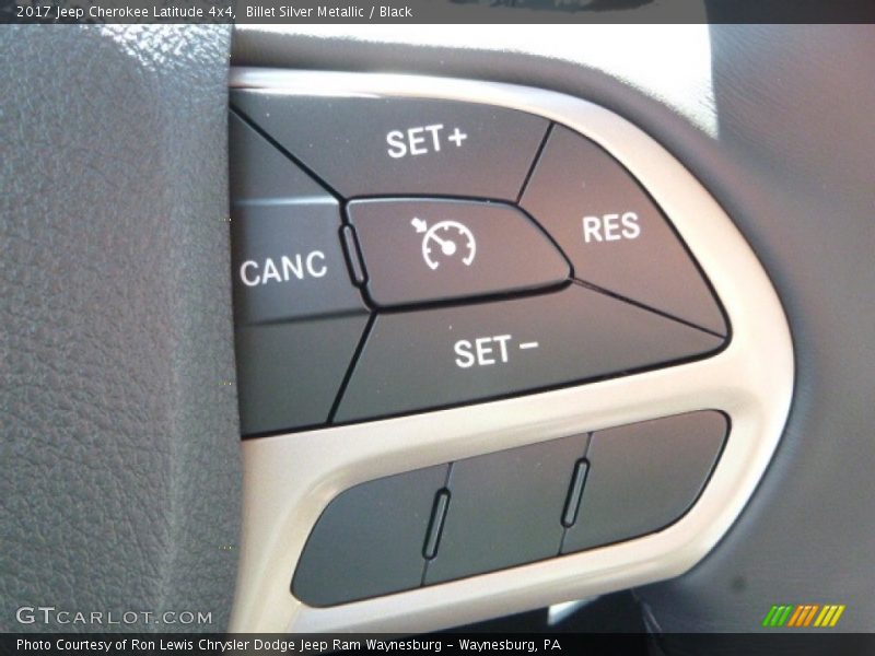 Billet Silver Metallic / Black 2017 Jeep Cherokee Latitude 4x4