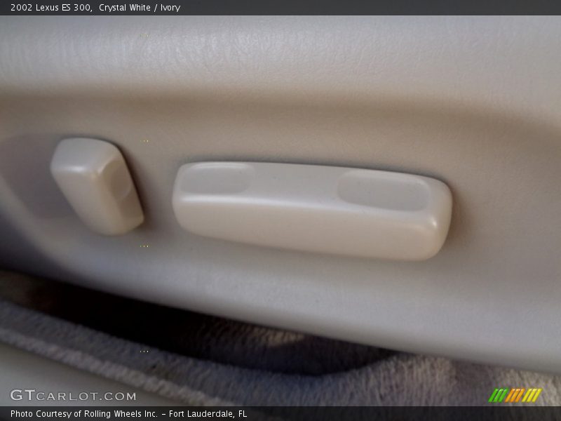Crystal White / Ivory 2002 Lexus ES 300