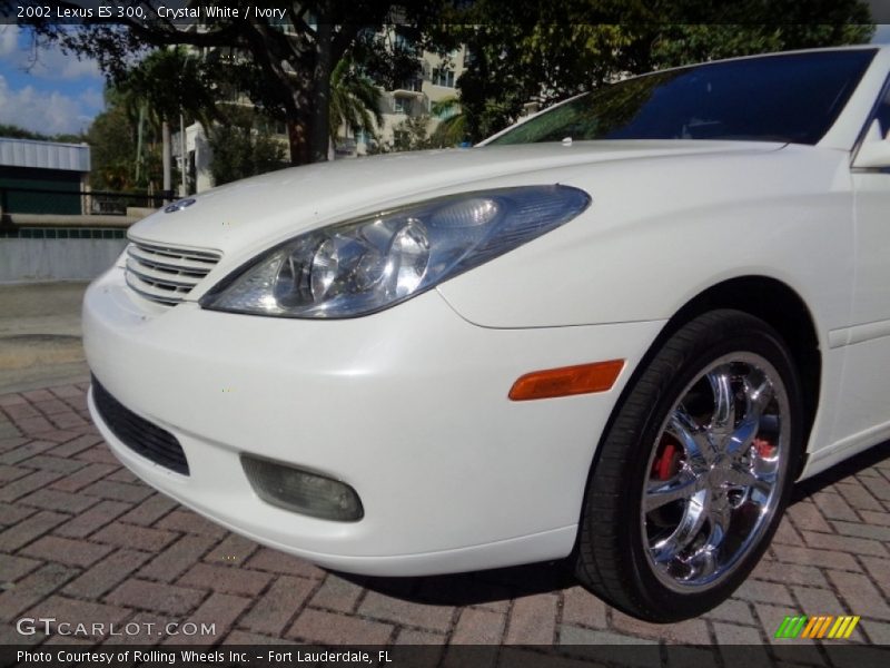 Crystal White / Ivory 2002 Lexus ES 300