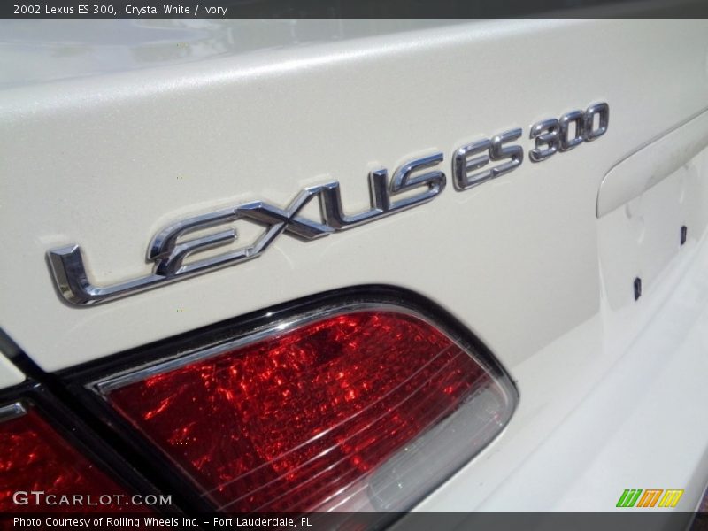 Crystal White / Ivory 2002 Lexus ES 300