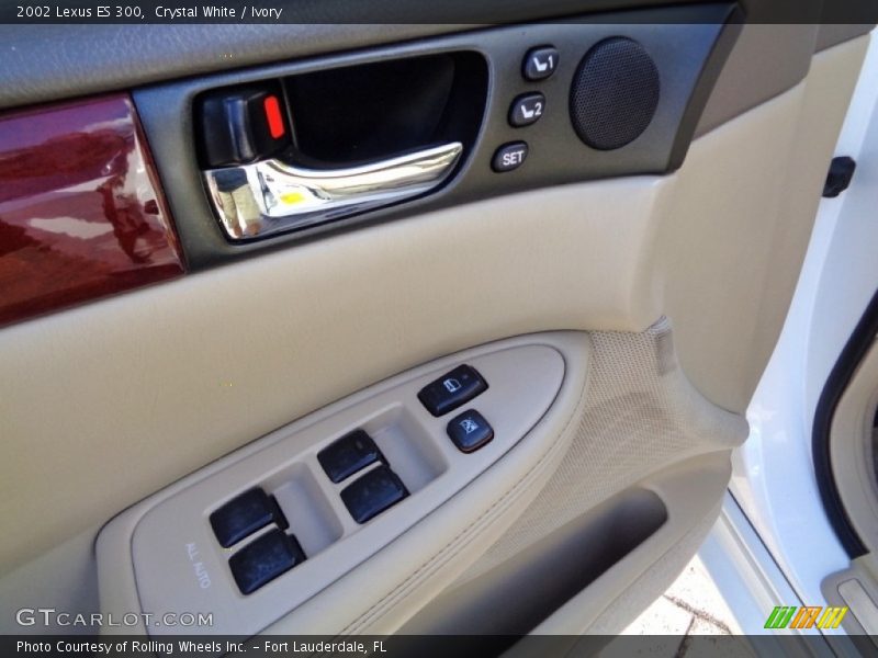 Crystal White / Ivory 2002 Lexus ES 300