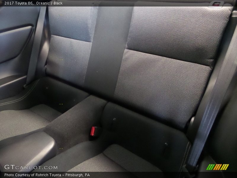 Oceanic / Black 2017 Toyota 86